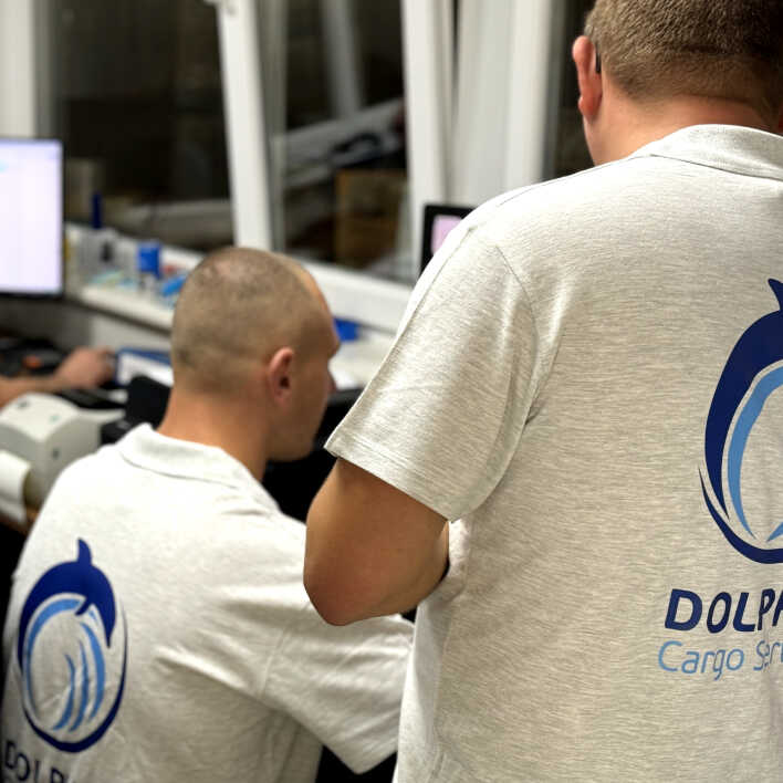 Dolphin Cargo Service